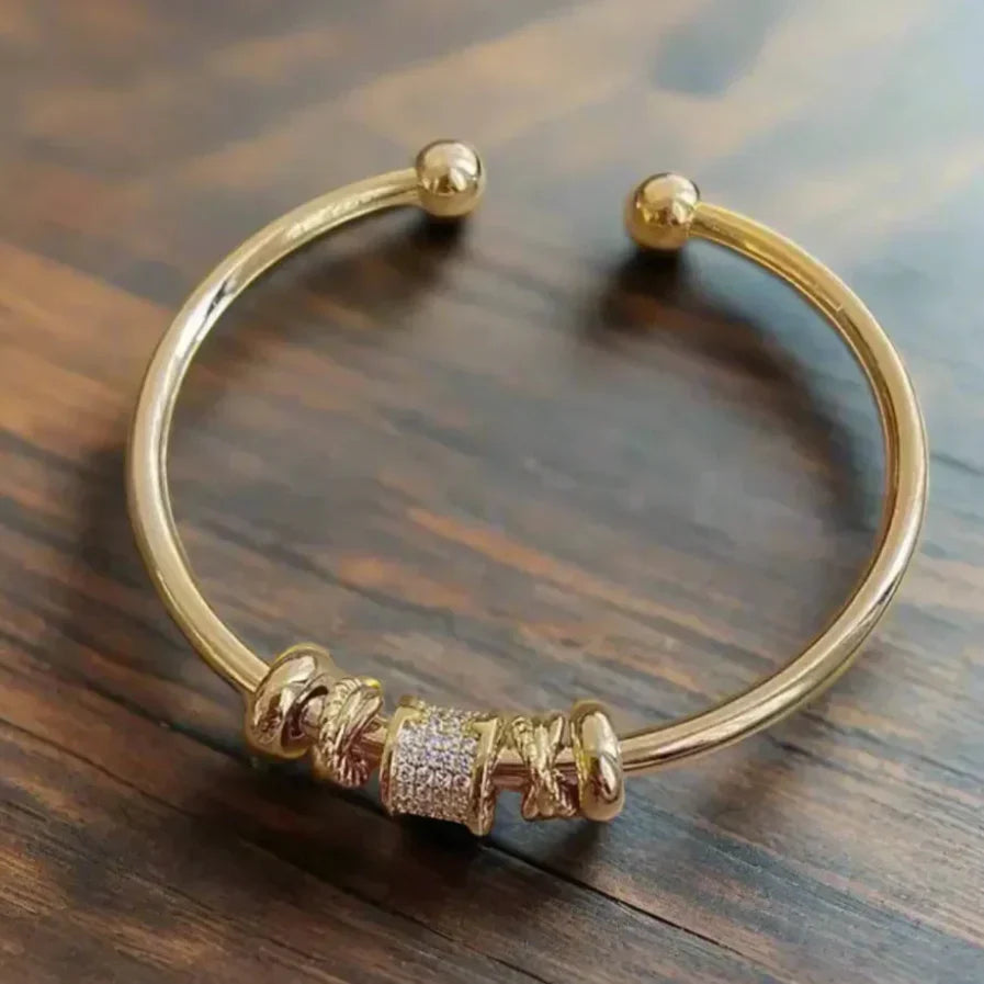 Journee | Adjustable Bracelet with Gold Charms