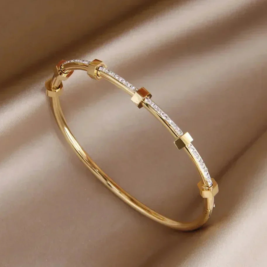Ensley | Elegant Shiny Gold Bracelet