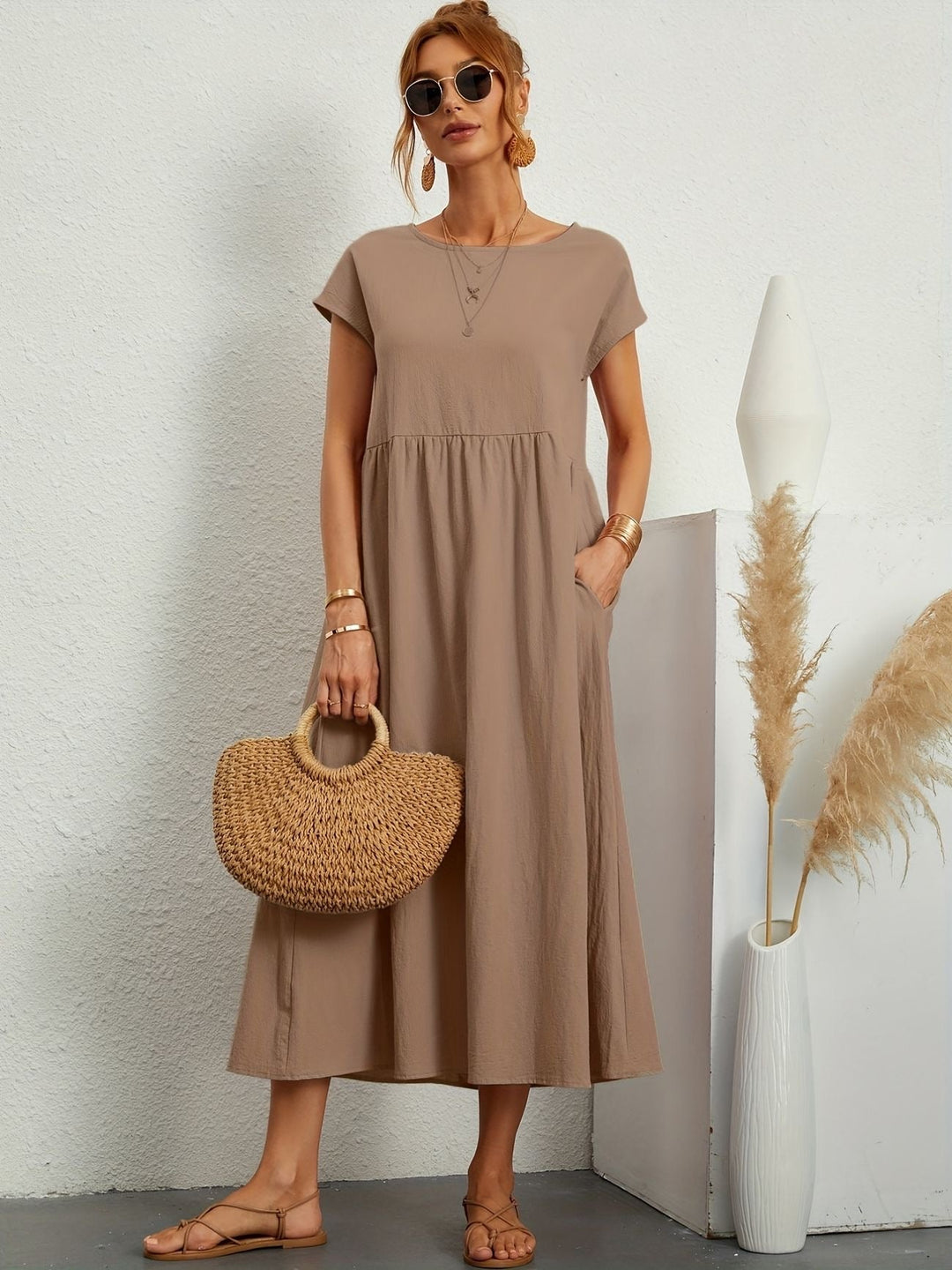 Kimber - Elegancka dziewczęca sukienka midi z okrągłym dekoltem dla modnych kobiet